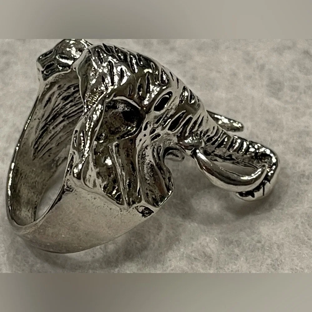 Silver Elephant Men’s Ring Size - 9 / Nickel - Picture 4 of 8